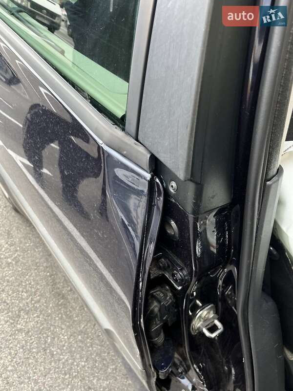 Седан Renault Megane 2007 в Вишневому фото 11 Седан Renault Megane 2007 в Вишневому