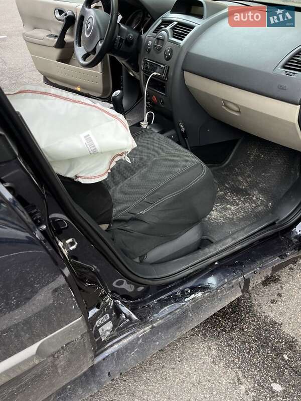 Седан Renault Megane 2007 в Вишневому фото 12 Седан Renault Megane 2007 в Вишневому