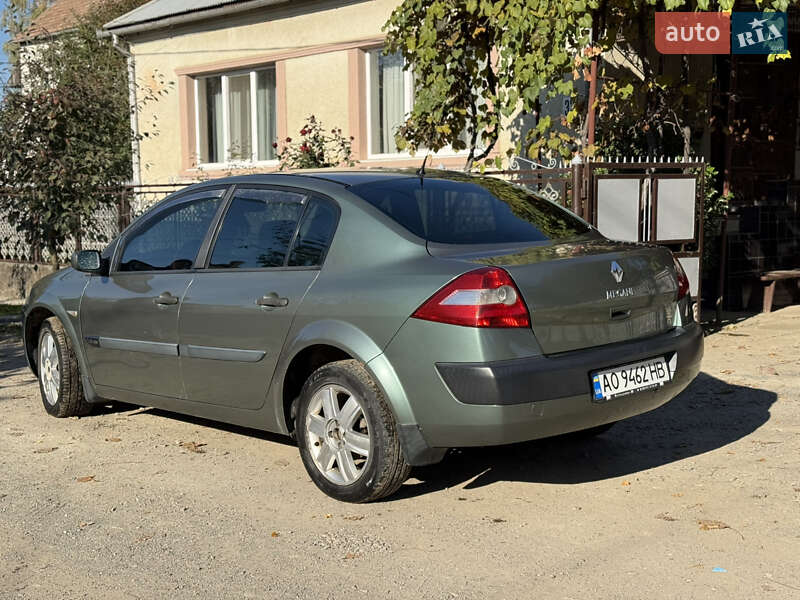 Седан Renault Megane 2004 в Ужгороді