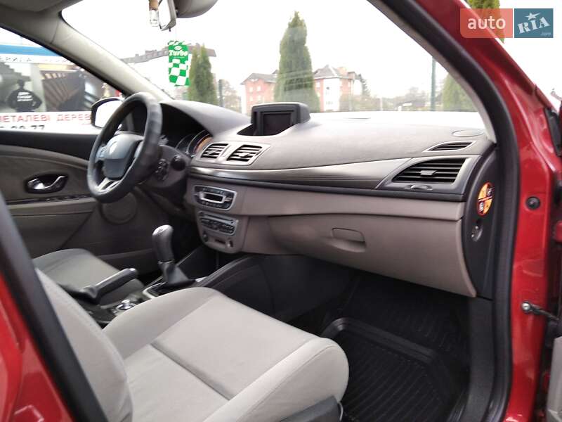 Универсал Renault Megane 2010 в Стрые фото 45 Универсал Renault Megane 2010 в Стрые