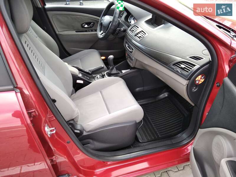 Универсал Renault Megane 2010 в Стрые фото 46 Универсал Renault Megane 2010 в Стрые