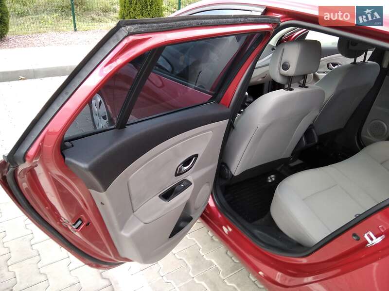 Универсал Renault Megane 2010 в Стрые фото 49 Универсал Renault Megane 2010 в Стрые