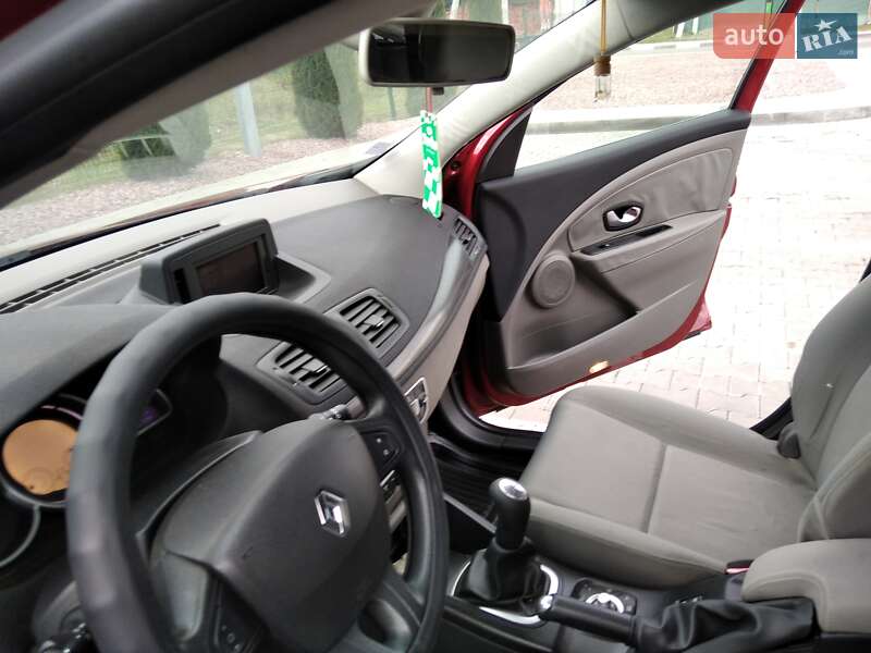 Универсал Renault Megane 2010 в Стрые фото 51 Универсал Renault Megane 2010 в Стрые