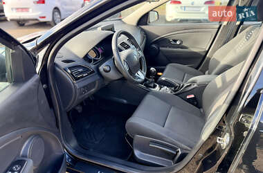 Универсал Renault Megane 2011 в 