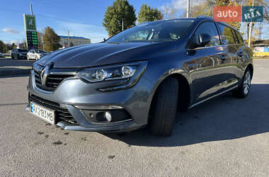 Універсал Renault Megane 2017 в  фото 37 Універсал Renault Megane 2017 в