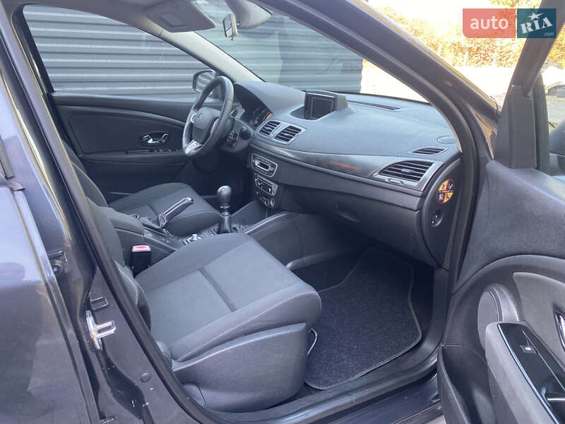Универсал Renault Megane 2012 в Луцке фото 19 Универсал Renault Megane 2012 в Луцке