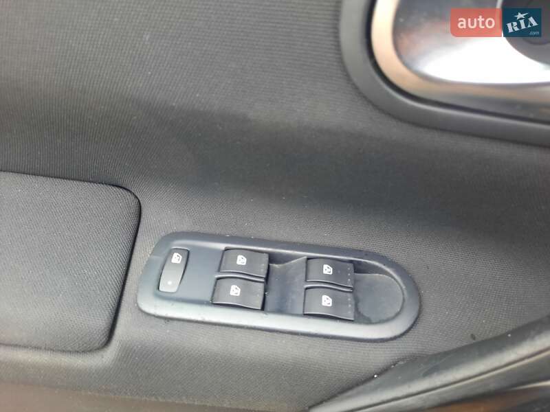 Универсал Renault Megane 2008 в Полтаве фото 64 Универсал Renault Megane 2008 в Полтаве