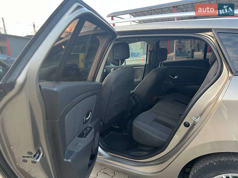 Универсал Renault Megane 2010 в Черновцах фото 11 Универсал Renault Megane 2010 в Черновцах