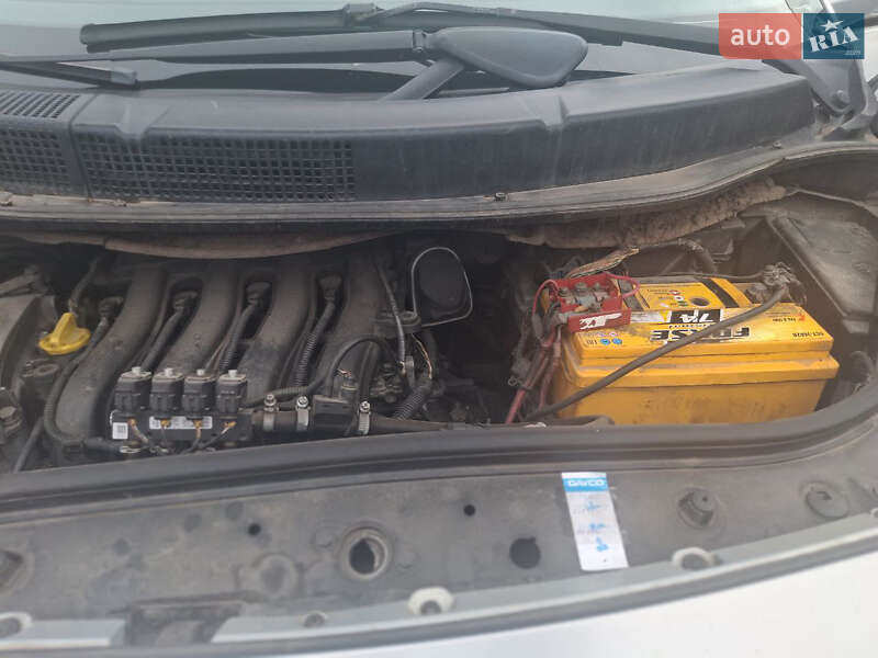 Седан Renault Megane 2005 в Белой Церкви