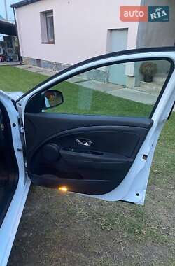 Универсал Renault Megane 2012 в 