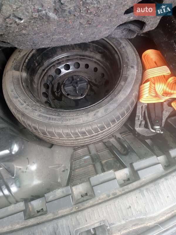 Универсал Renault Megane 2012 в Калиновке фото 17 Универсал Renault Megane 2012 в Калиновке