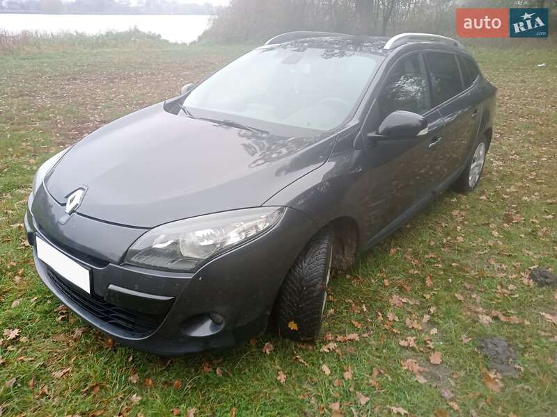 Универсал Renault Megane 2012 в Калиновке фото 27 Универсал Renault Megane 2012 в Калиновке