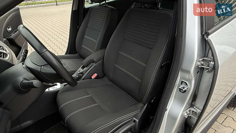 Хэтчбек Renault Megane 2015 в Киеве фото 19 Хэтчбек Renault Megane 2015 в Киеве