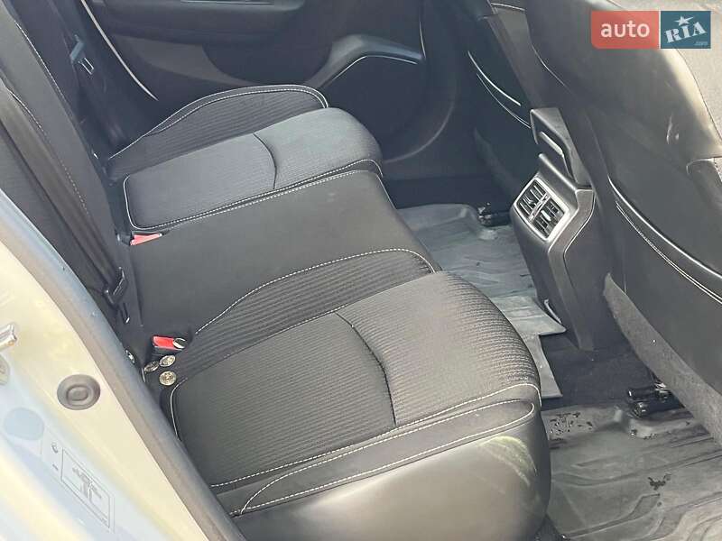 Универсал Renault Megane 2018 в Киеве фото 23 Универсал Renault Megane 2018 в Киеве