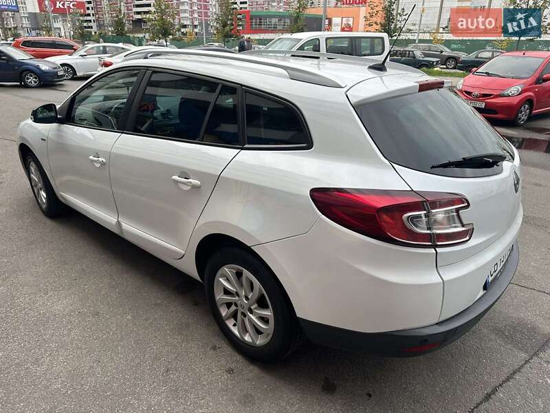 Универсал Renault Megane 2015 в Киеве