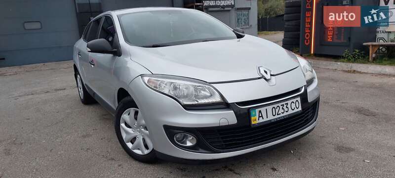 Универсал Renault Megane 2012 в Киеве фото 7 Универсал Renault Megane 2012 в Киеве