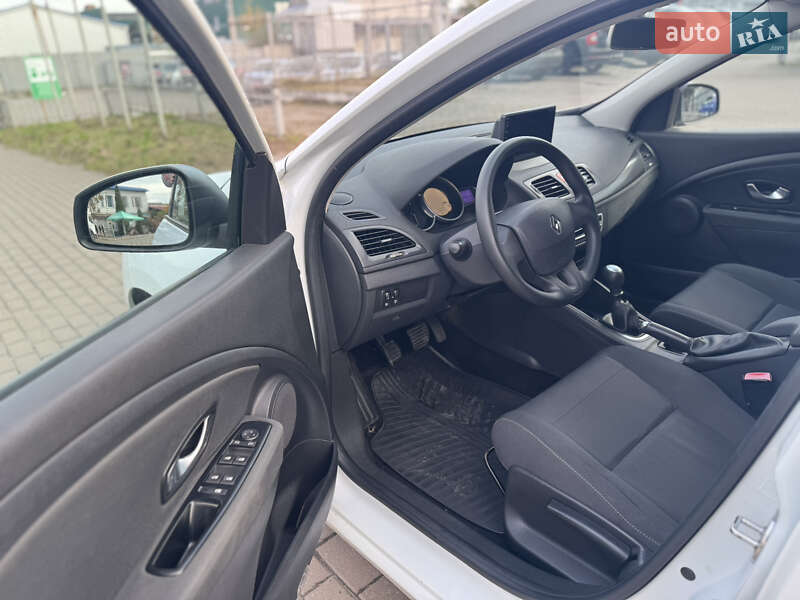 Универсал Renault Megane 2011 в Ровно фото 19 Универсал Renault Megane 2011 в Ровно