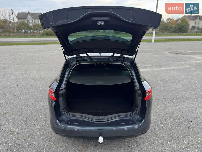 Универсал Renault Megane 2018 в Дубно