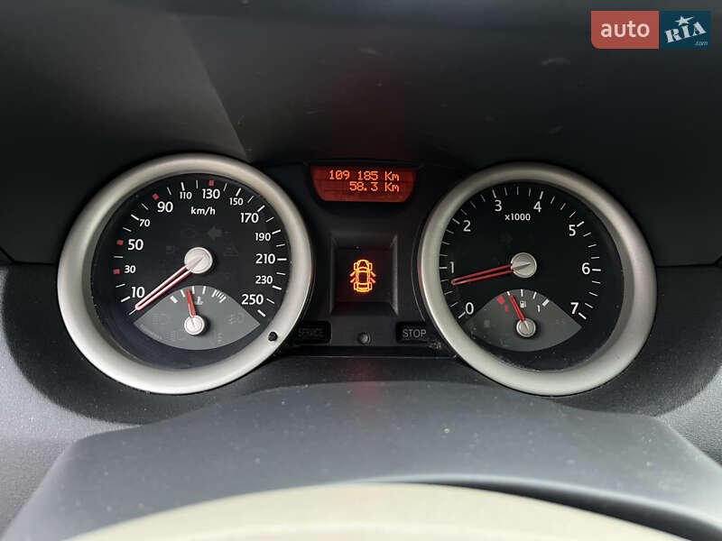 Седан Renault Megane 2003 в Сумах фото 20 Седан Renault Megane 2003 в Сумах