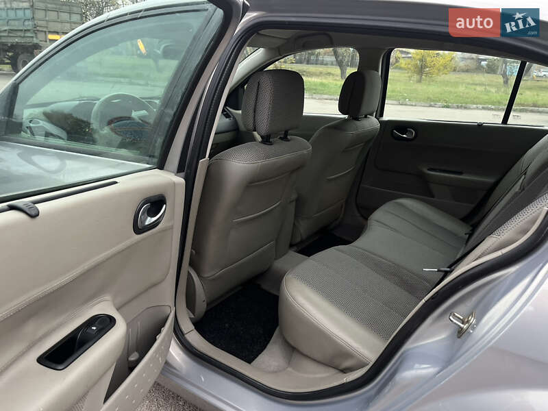 Седан Renault Megane 2003 в Сумах фото 23 Седан Renault Megane 2003 в Сумах