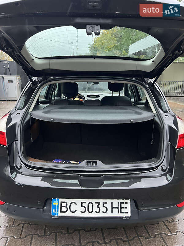 Хетчбек Renault Megane 2010 в Кам'янець-Подільському фото 39 Хетчбек Renault Megane 2010 в Кам'янець-Подільському