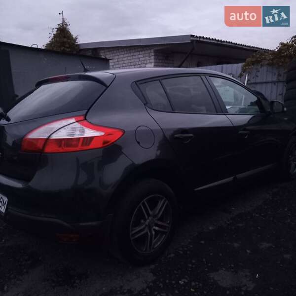Хэтчбек Renault Megane 2011 в Чернигове