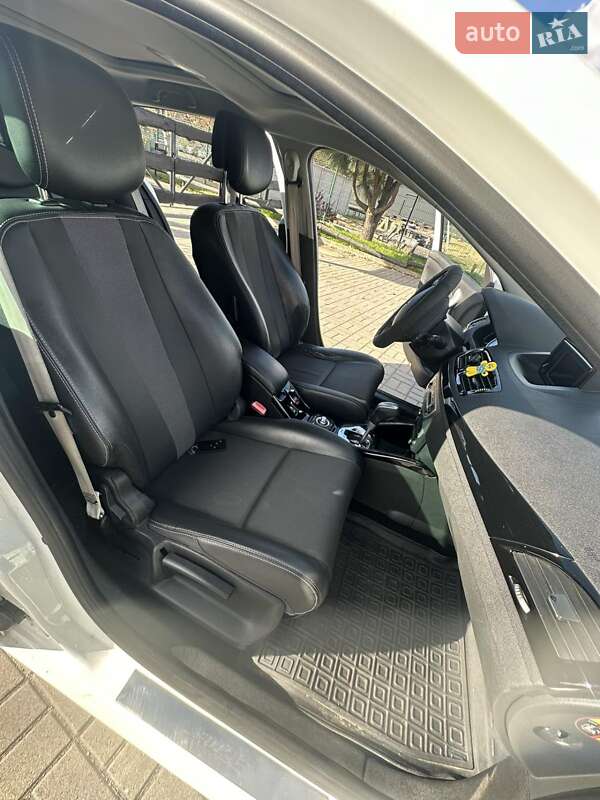 Универсал Renault Megane 2012 в Львове фото 5 Универсал Renault Megane 2012 в Львове