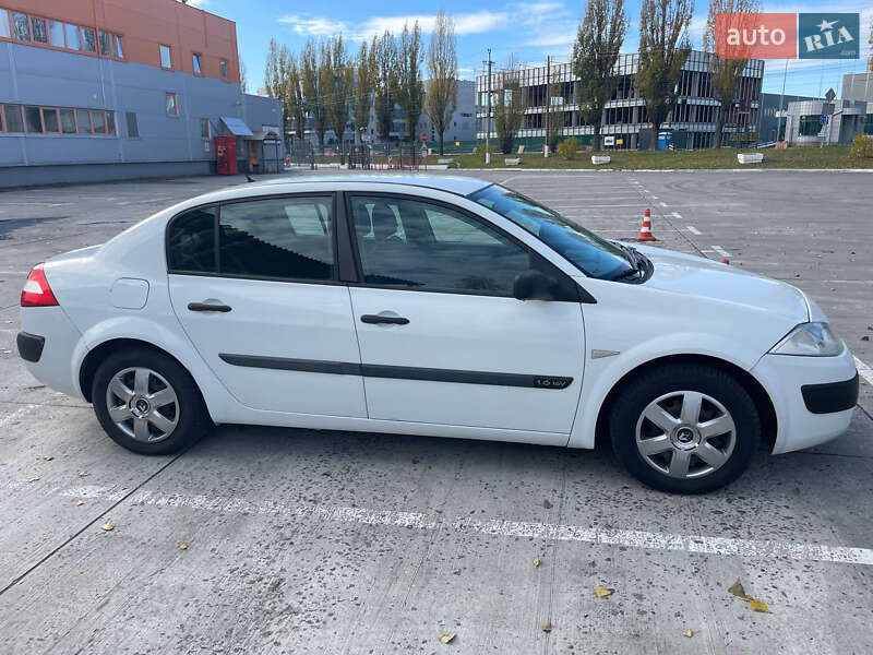 Седан Renault Megane 2003 в Киеве фото 4 Седан Renault Megane 2003 в Киеве