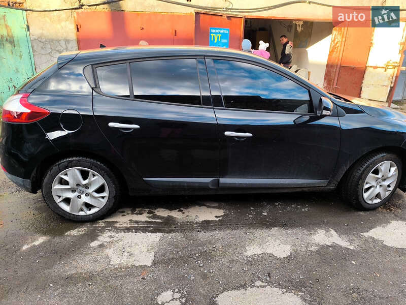 Хэтчбек Renault Megane 2011 в Луцке фото 4 Хэтчбек Renault Megane 2011 в Луцке