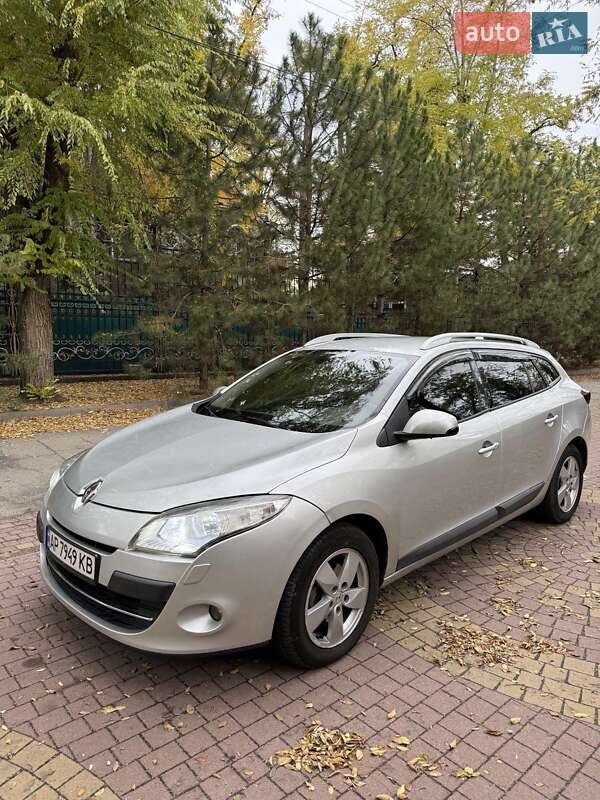 Хэтчбек Renault Megane 2011 в Запорожье