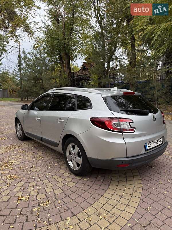 Хэтчбек Renault Megane 2011 в Запорожье