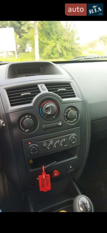 Хэтчбек Renault Megane 2005 в Недригайлове