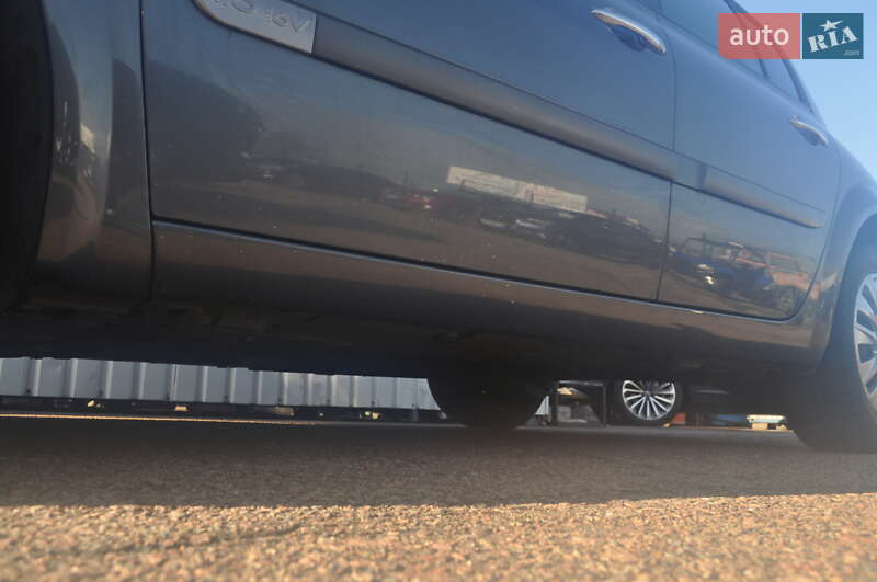 Хэтчбек Renault Megane 2006 в Киеве