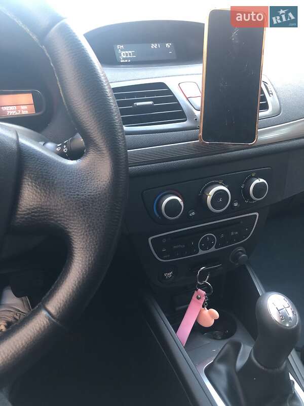 Хэтчбек Renault Megane 2008 в Чернигове фото 12 Хэтчбек Renault Megane 2008 в Чернигове