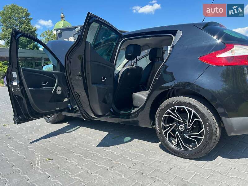 Хетчбек Renault Megane 2013 в Зборові