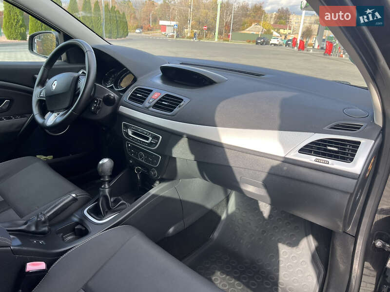 Универсал Renault Megane 2009 в Виннице фото 32 Универсал Renault Megane 2009 в Виннице