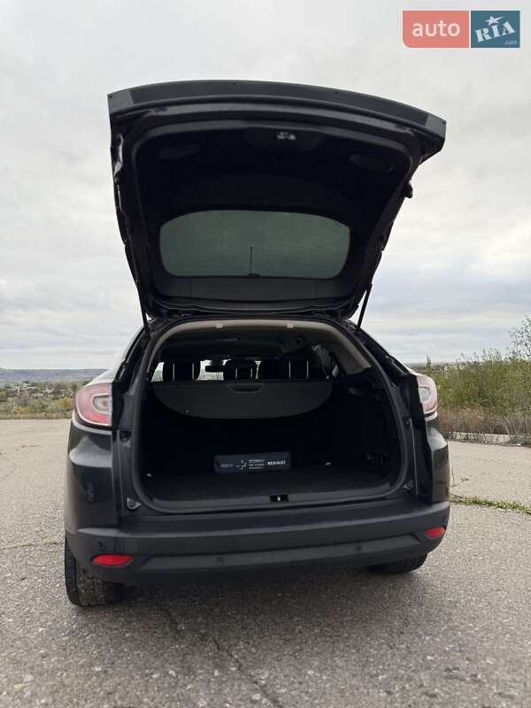 Универсал Renault Megane 2013 в Червонознаменке фото 11 Универсал Renault Megane 2013 в Червонознаменке