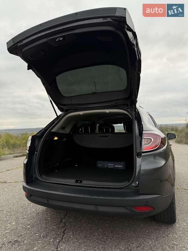 Универсал Renault Megane 2013 в Червонознаменке фото 26 Универсал Renault Megane 2013 в Червонознаменке