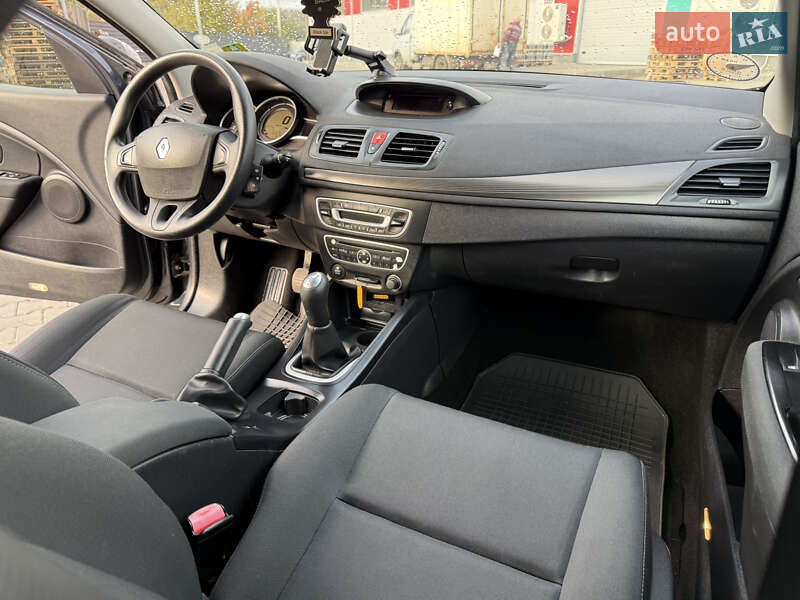 Универсал Renault Megane 2011 в Нововолынске фото 20 Универсал Renault Megane 2011 в Нововолынске