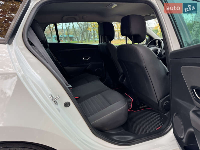 Универсал Renault Megane 2015 в Хмельницком фото 15 Универсал Renault Megane 2015 в Хмельницком