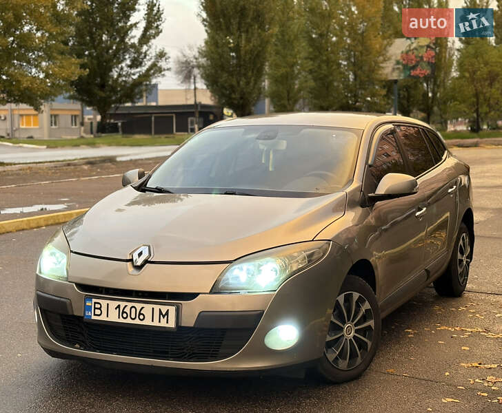 Универсал Renault Megane 2010 в Кременчуге фото 15 Универсал Renault Megane 2010 в Кременчуге