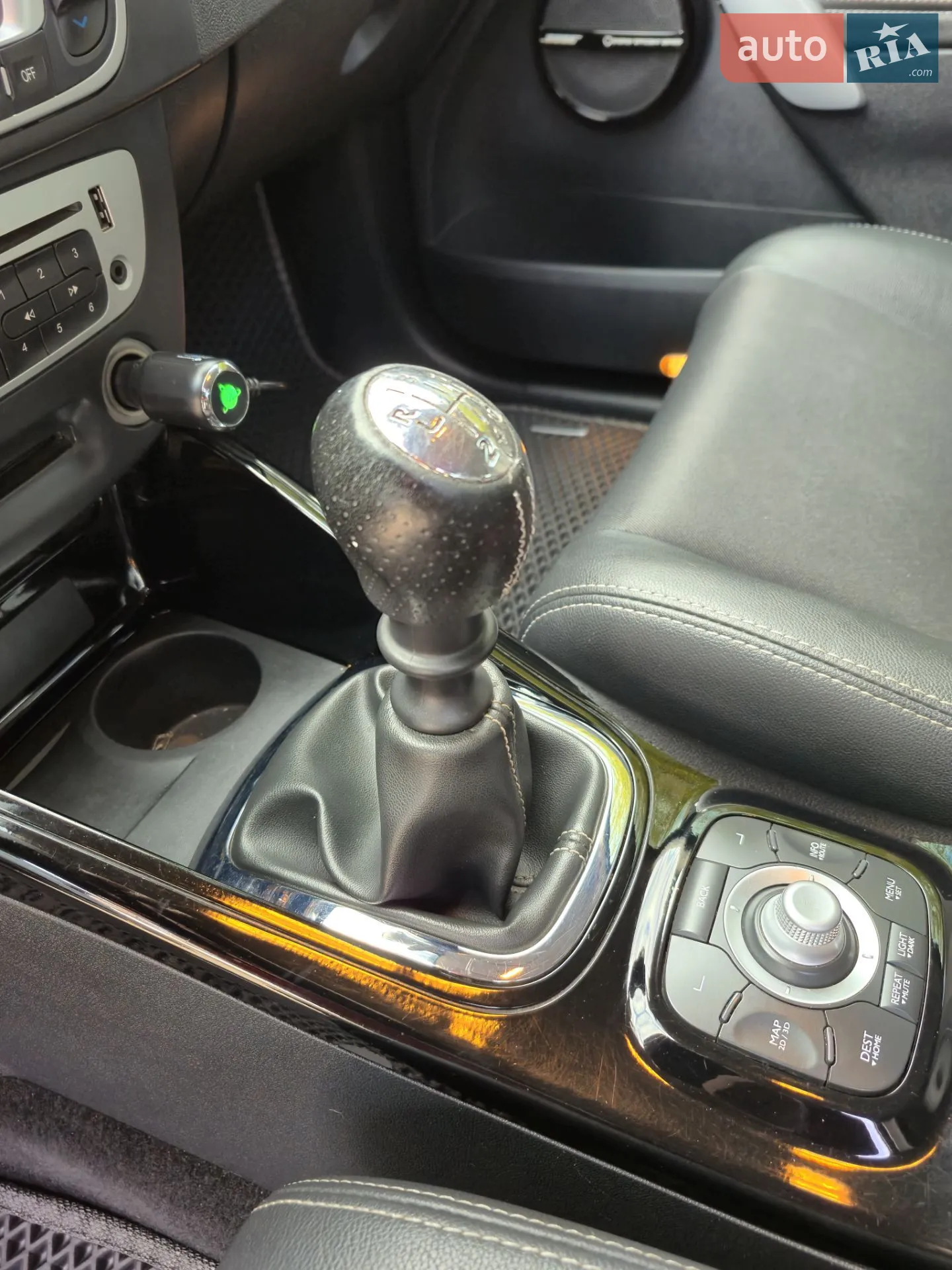 2012 Renault Megane - мініатюра 25