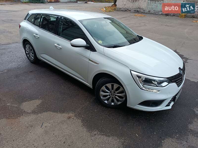 Универсал Renault Megane 2017 в Днепре фото 10 Универсал Renault Megane 2017 в Днепре