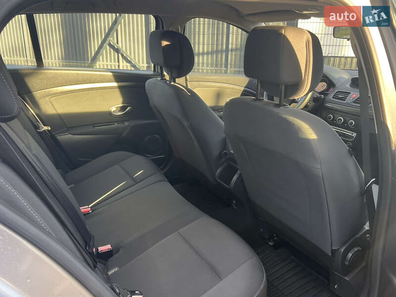 Универсал Renault Megane 2010 в Виннице фото 29 Универсал Renault Megane 2010 в Виннице