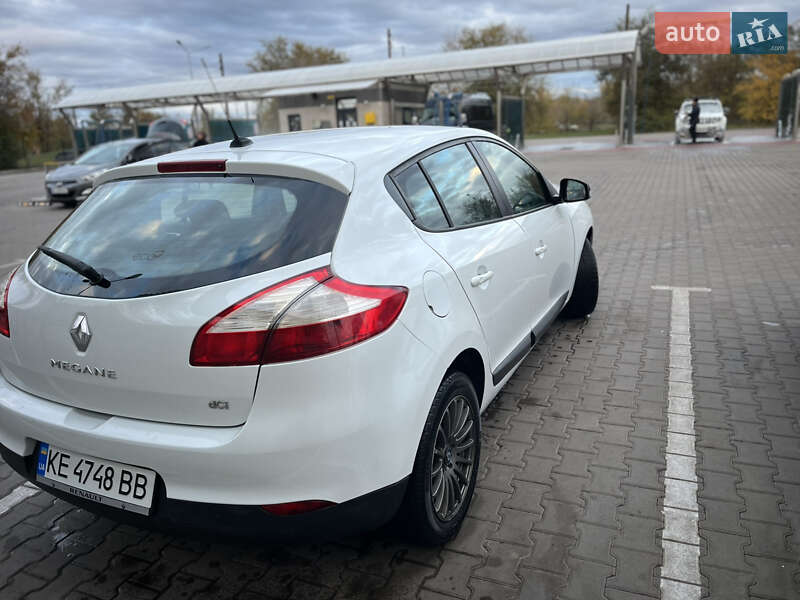 Хэтчбек Renault Megane 2013 в Кривом Роге фото 6 Хэтчбек Renault Megane 2013 в Кривом Роге