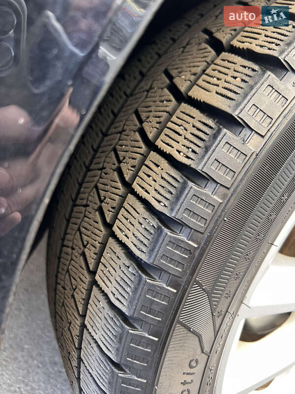 Универсал Renault Megane 2018 в Киеве фото 38 Универсал Renault Megane 2018 в Киеве