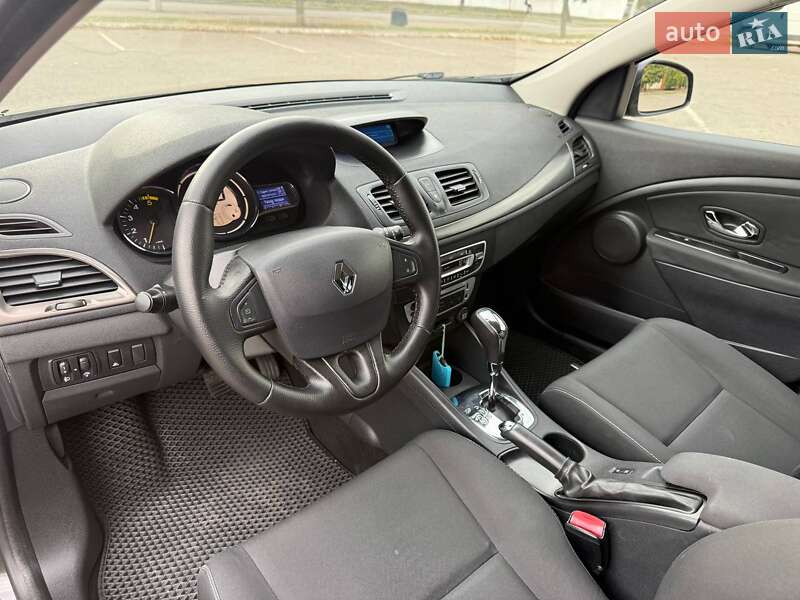 Универсал Renault Megane 2013 в Кривом Роге фото 15 Универсал Renault Megane 2013 в Кривом Роге