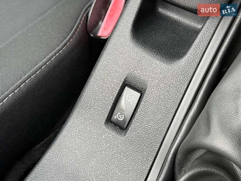 Универсал Renault Megane 2013 в Кривом Роге фото 22 Универсал Renault Megane 2013 в Кривом Роге