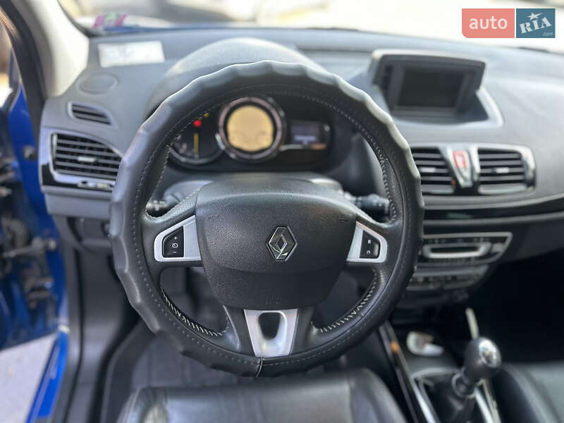 Универсал Renault Megane 2011 в Киеве фото 13 Универсал Renault Megane 2011 в Киеве