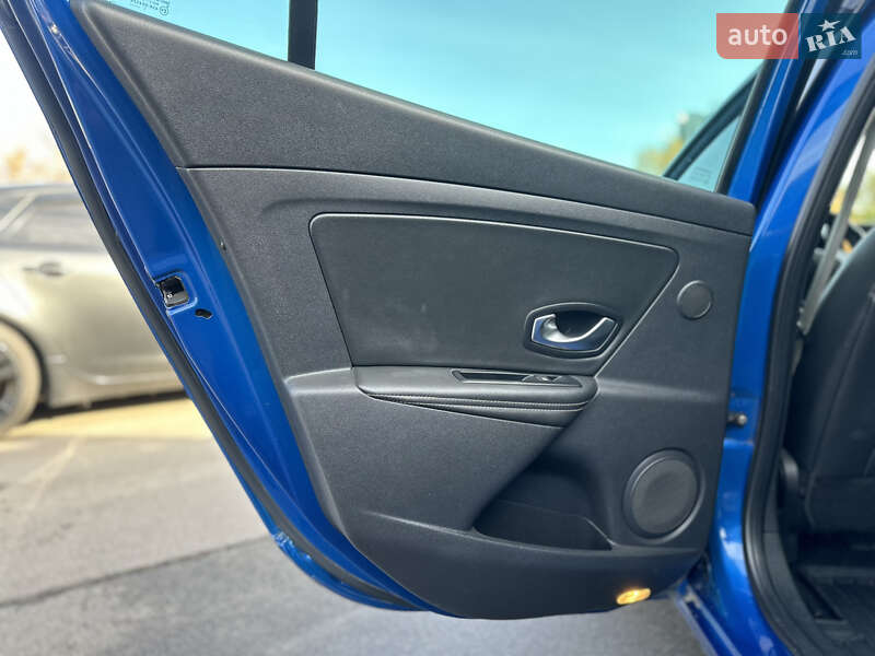 Универсал Renault Megane 2011 в Киеве фото 30 Универсал Renault Megane 2011 в Киеве